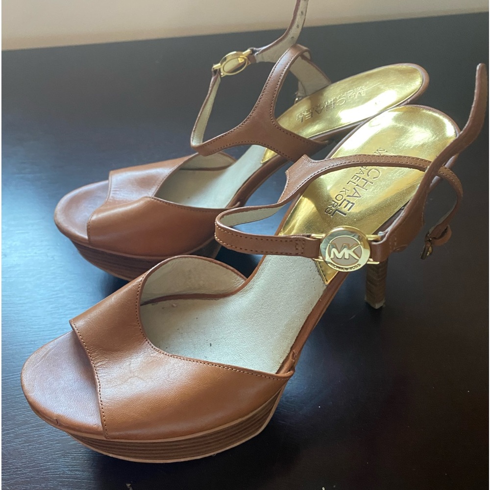 Michael kors heals.